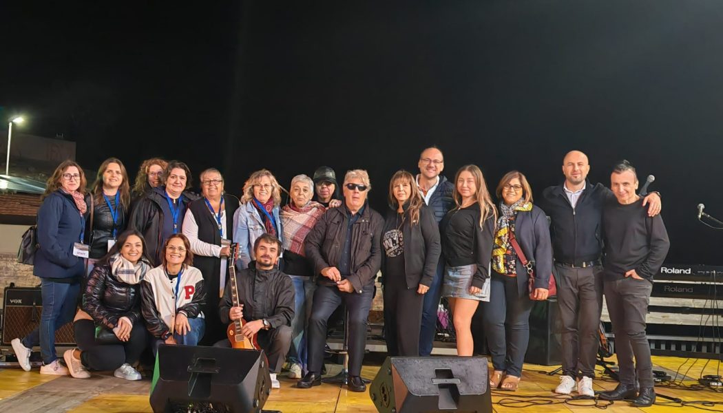 Aleandro Baldi e il Gruppo ARISTOS: emozioni e passione sul palco della seconda Edizione di “NO.STRANO Il Festival del cibo e delle tradizioni popolari” di Santa Maria di Montalbano Elicona