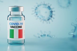 Prenotazione vaccini per gli over 80