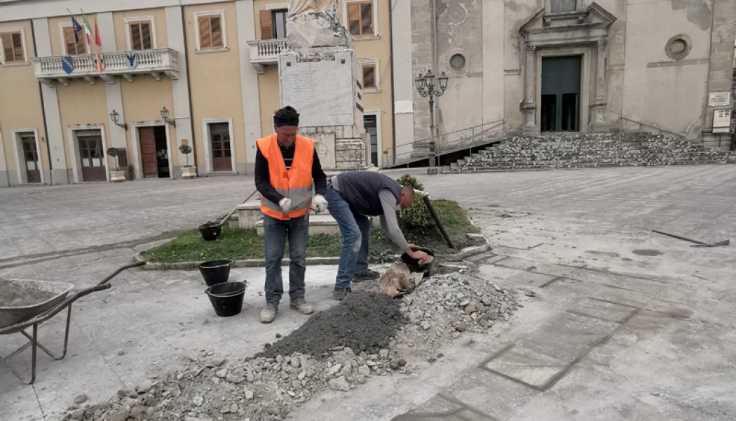 MONUMENTO AI CADUTI INIZIANO I LAVORI