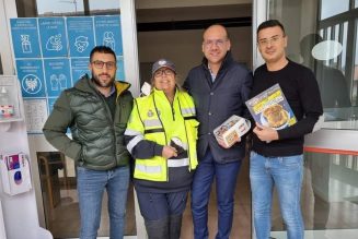 LA PROTEZIONE CIVILE DISTRIBUISCE GLI AMICI CUCCIOLOTTI ALLA CASA DI RIPOSO FRA BARTOLOMEO BUCCHERI