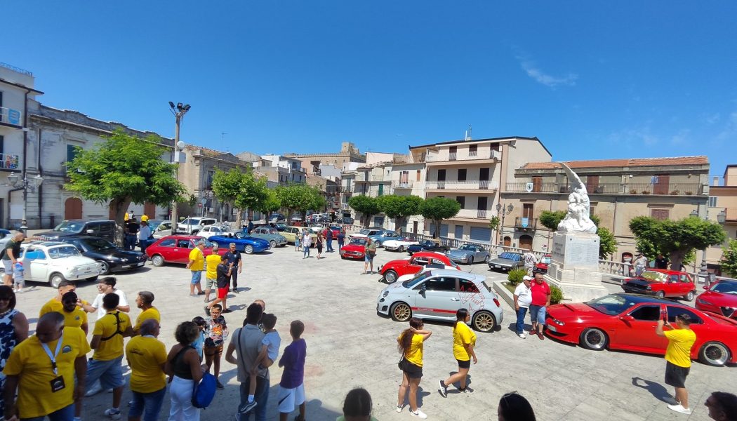 RADUNO AUTO D’EPOCA A MONTALBANO